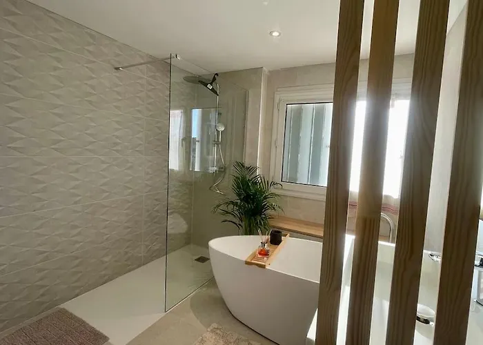 Magnifique 115m2 - 3 - Parking Gratuit Appartement *