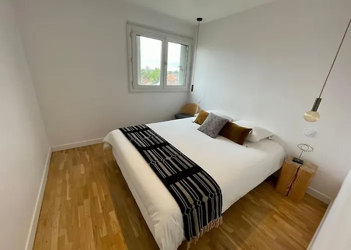 Magnifique 115m2 - 3 - Parking Gratuit Lägenhet *